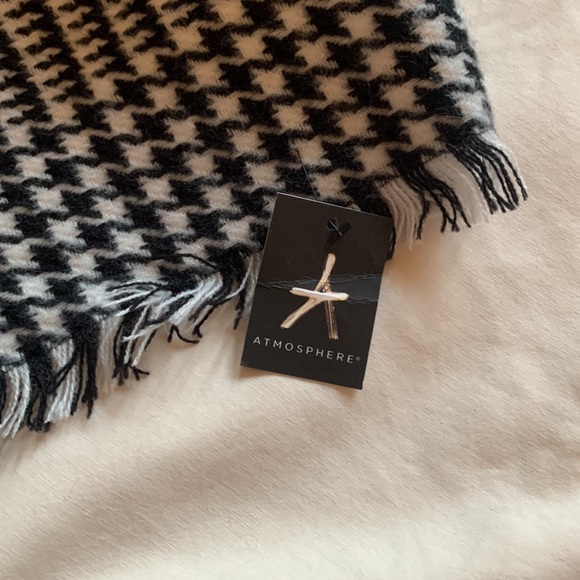 Scarf black and white - Picture 4 of 4